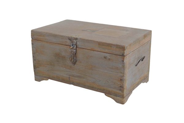 A7232 I17 TRUNK WOODEN 68x45x35 3 Large